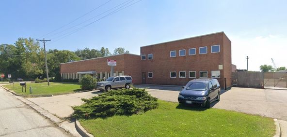 3815 Grandville Ave, Gurnee, IL 60031
